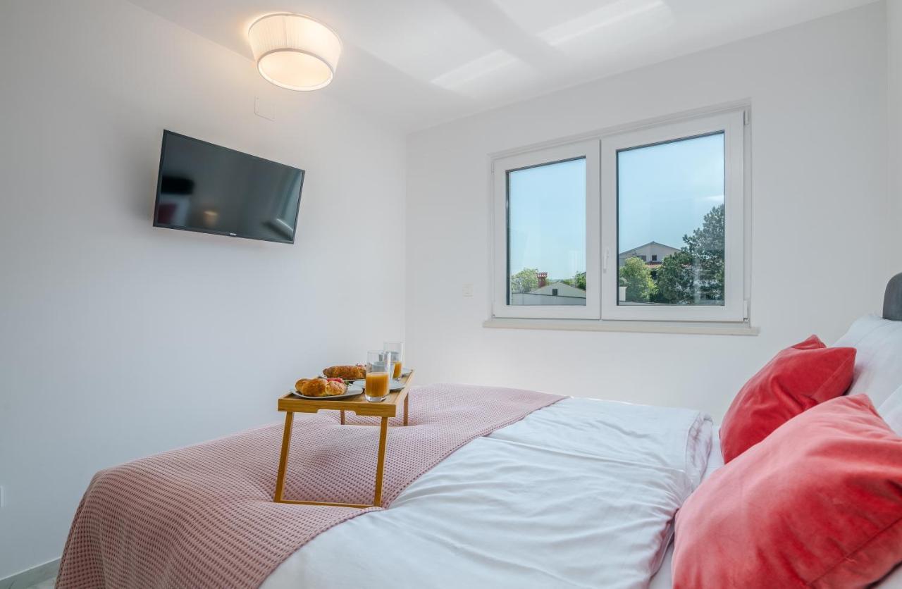 Modern Apartments Elle Malinska Вантачичі Екстер'єр фото